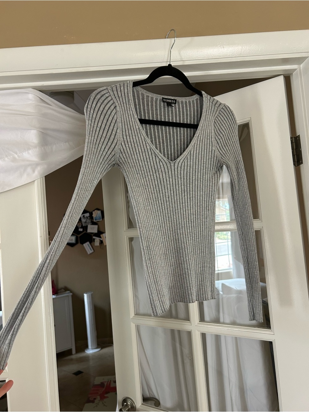 Express Light Gray Ribbed V-Neck Sweater